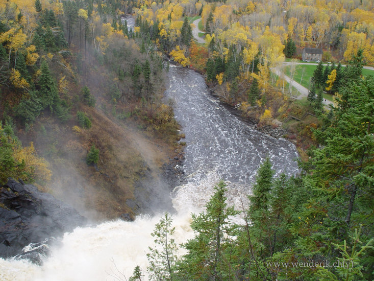 DSC06632_w_h550_c15.jpg