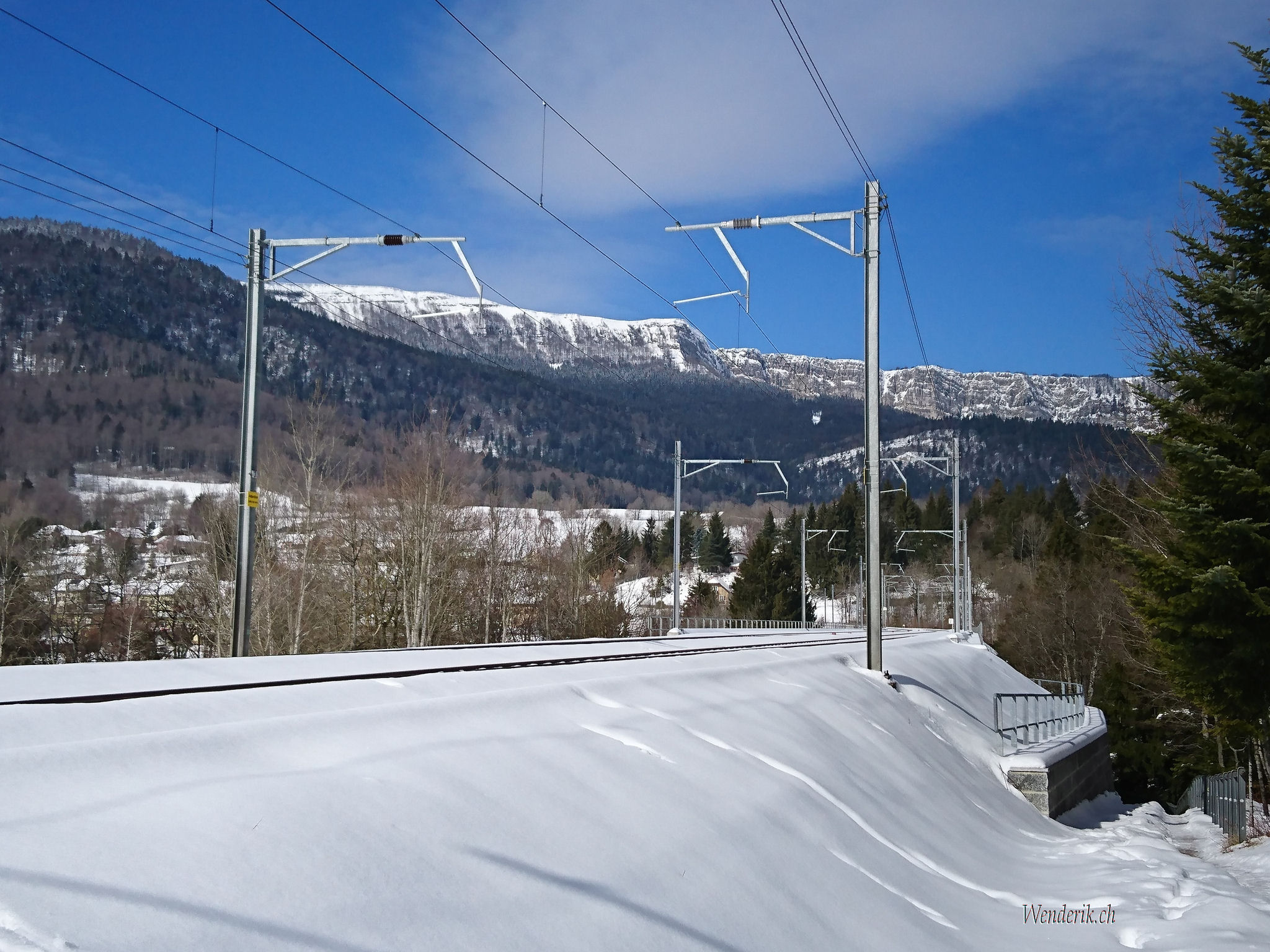 Ligne de Chemin de Fer vers Vallorbe...